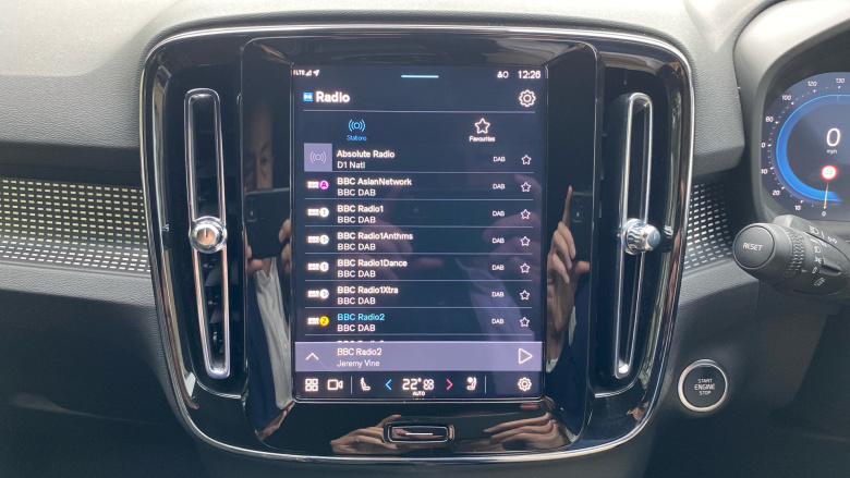 Volvo XC40 2.0 B3P Plus Dark 5dr Auto Petrol Estate